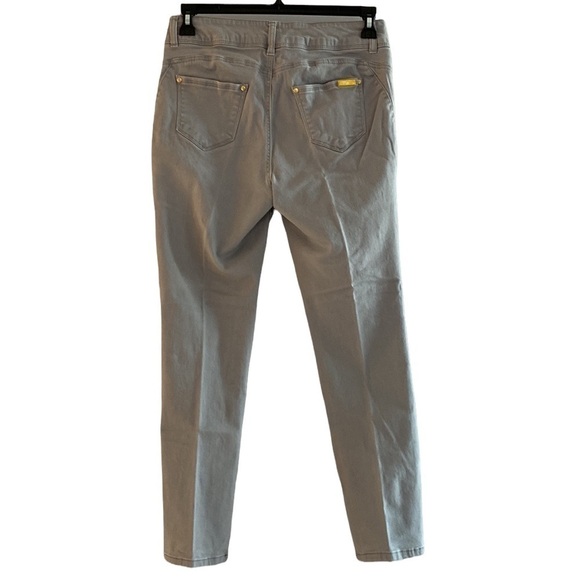 Iman gray jeggings. 10 short
C - Picture 3 of 14